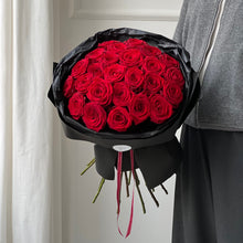 Load image into Gallery viewer, Red roses