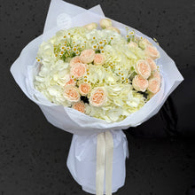 Load image into Gallery viewer, Bukiet "Creamy Symphony"