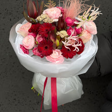 Load image into Gallery viewer, Bukiet "Velvet Passion"