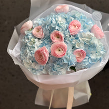 Load image into Gallery viewer, Bukiet "Baby blue Romanse"