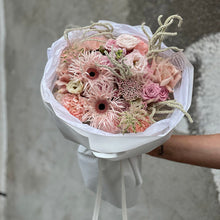 Загрузить изображение в средство просмотра галереи, Bukiet kwiatów