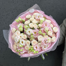 Załaduj obraz do przeglądarki galerii, Bukiet "Soft Grace"