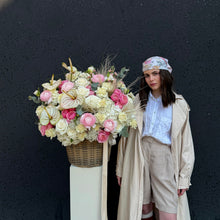 Load image into Gallery viewer, Kosz kwiatów "Cloud Garden"