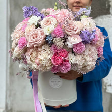 Load image into Gallery viewer, Flower box