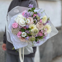 Загрузить изображение в средство просмотра галереи, Bukiet kwiatów