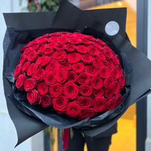 Load image into Gallery viewer, Red roses