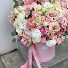 Load image into Gallery viewer, Flower box