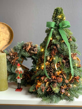 Załaduj obraz do przeglądarki galerii, Żywa choinka w kolorach natury