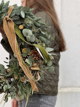 Załaduj obraz do przeglądarki galerii, Wianek świąteczny