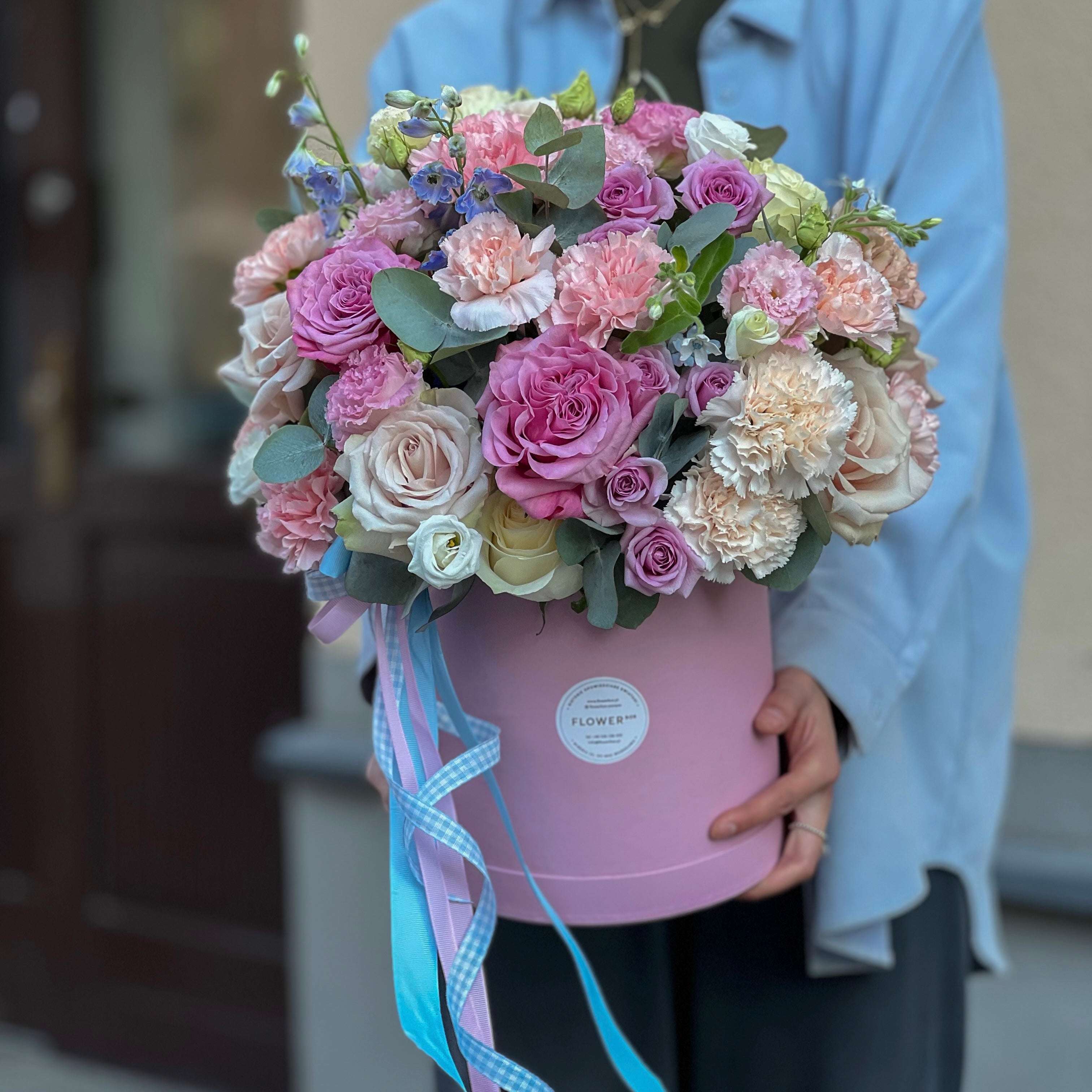Kwiaty w pudełku "Blush Horizon"