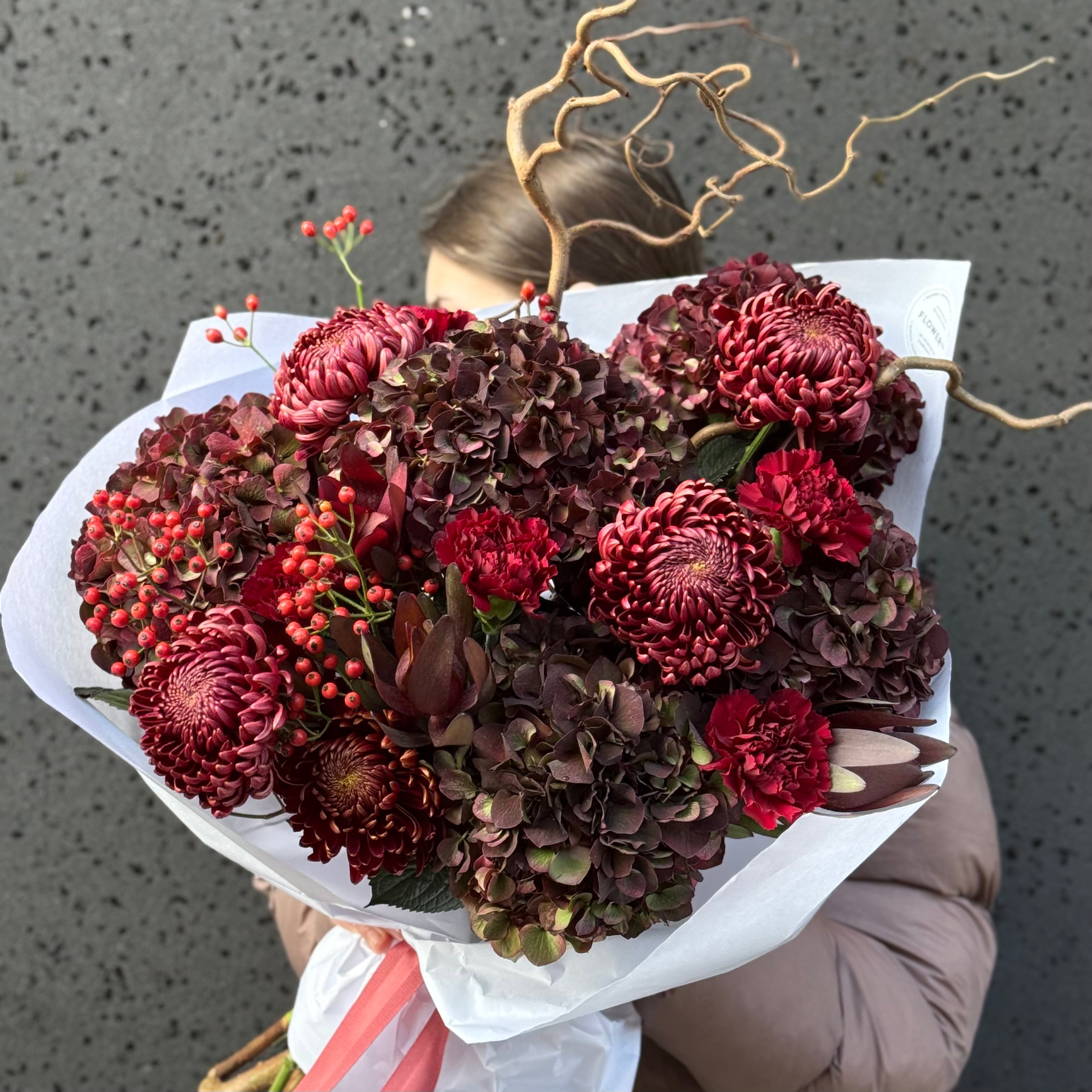 Bouquet "Ruby Veil"