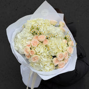 Bukiet "Creamy Symphony" – bukiet kwiatów z dostawą w Warszawie | Flower Bar Warszawa (zdjęcie 1/2)