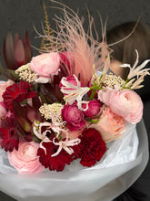 Load image into Gallery viewer, Bukiet "Velvet Passion"
