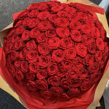 Load image into Gallery viewer, 101 red rose
