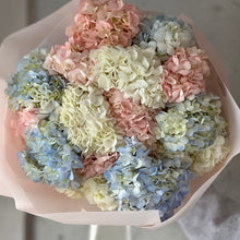Load image into Gallery viewer, Bukiet hortensji "Fresh Mix"
