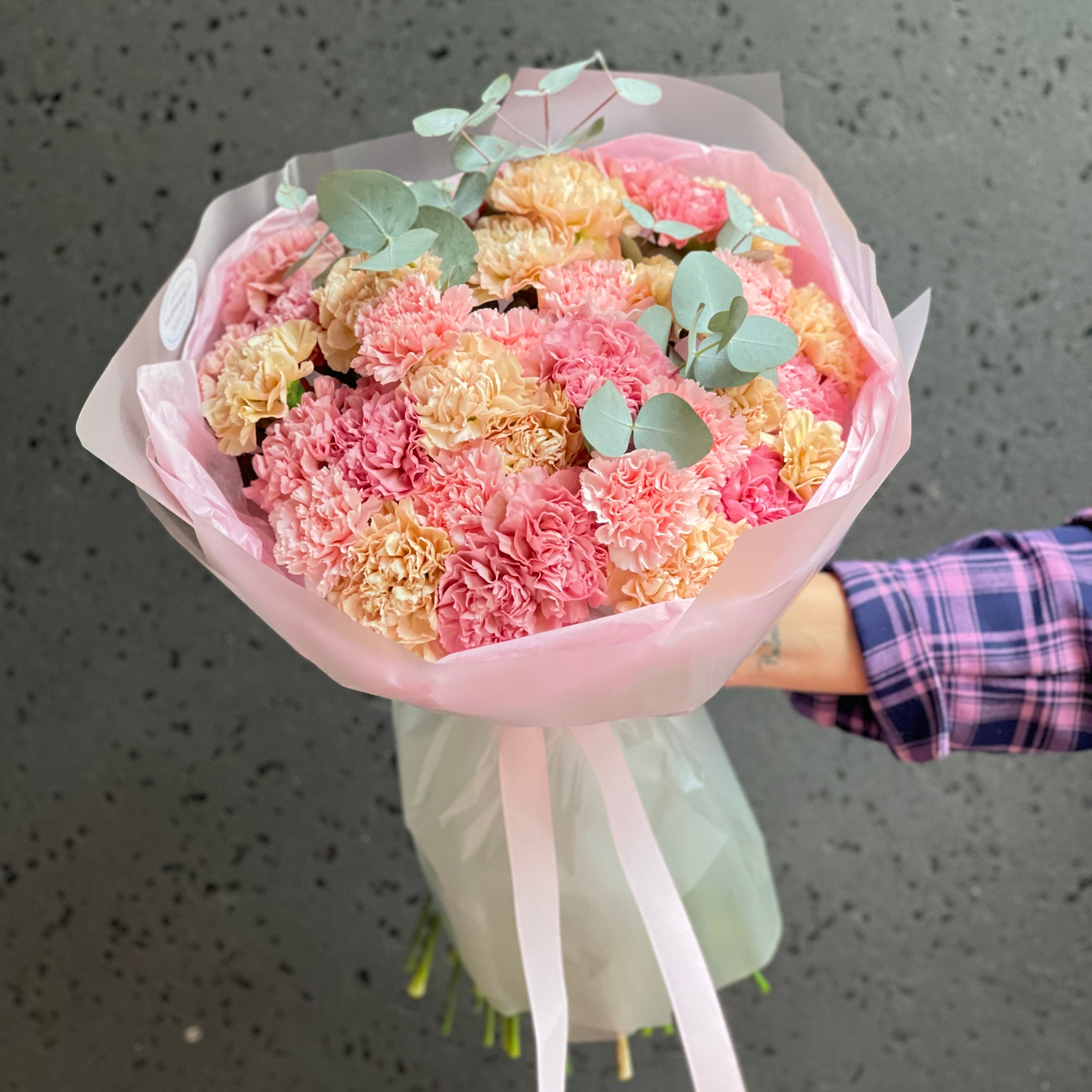 Bukiet "Velvet Carnations"
