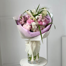 Load image into Gallery viewer, Bukiet kwiatów
