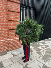 Załaduj obraz do przeglądarki galerii, Wianek świąteczny
