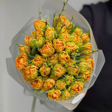 Load image into Gallery viewer, Tulipany pełne z gałązkami
