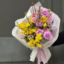 Załaduj obraz do przeglądarki galerii, Bukiet "La Muse"
