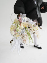 Załaduj obraz do przeglądarki galerii, Bukiet &quot;Winter Grace&quot;
